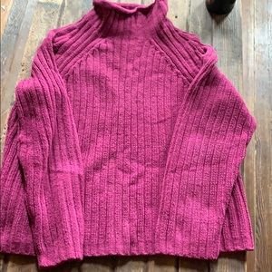 Ultra soft Jill vowel neck sweater